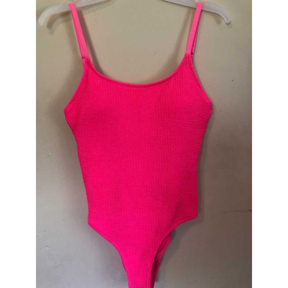 Neon Pink Crinkle Seersucker One Piece Swimsuit Medium scoop bak medium new